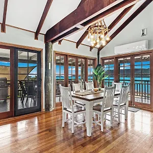Amaroo On Airlie Airlie Beach
